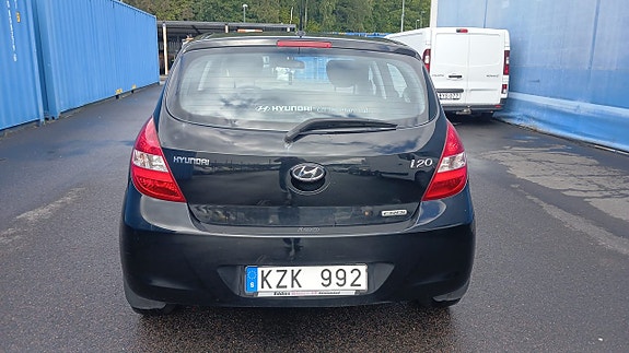 Hyundai i20 6 of 13