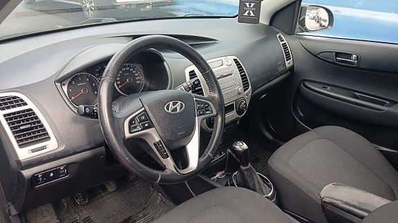 Hyundai i20 12 of 13