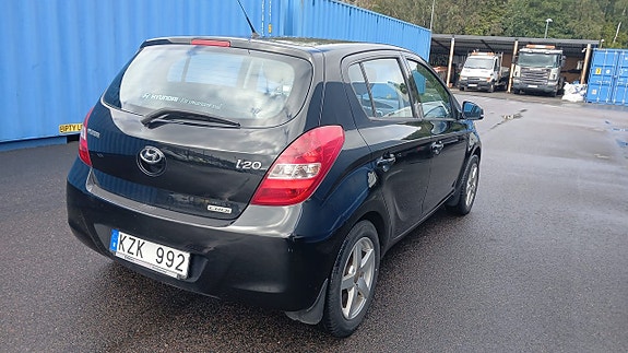 Hyundai i20 7 of 13