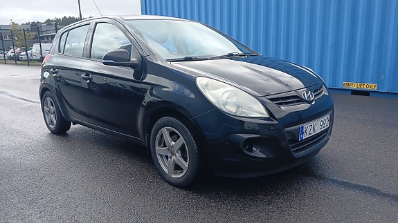 Hyundai i20 9 of 13