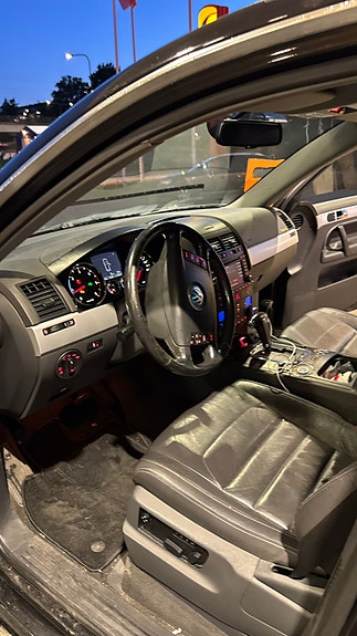Volkswagen Touareg 7 of 7