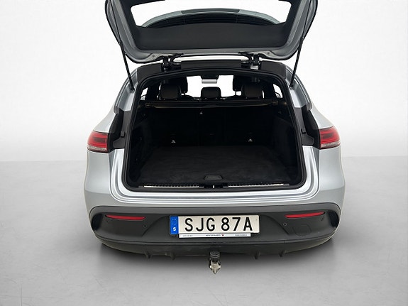 Mercedes-Benz EQC400 17 of 30