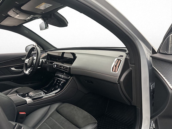 Mercedes-Benz EQC400 15 of 30