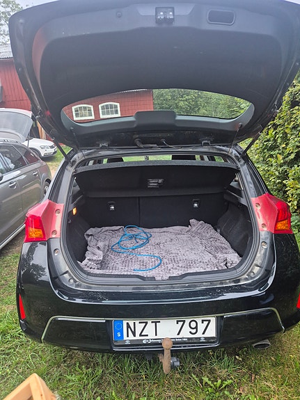 Toyota Auris 5 of 7