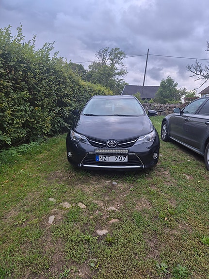 Toyota Auris 3 of 7