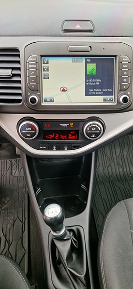 Kia Picanto 11 of 14