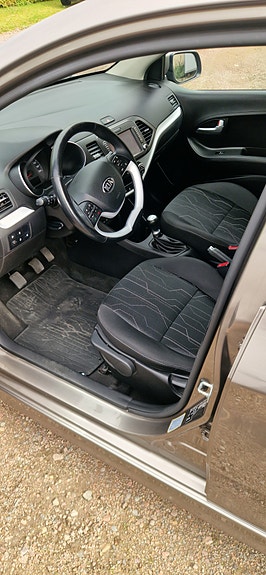 Kia Picanto 6 of 14