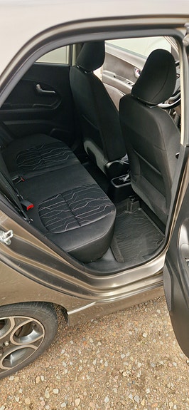 Kia Picanto 8 of 14