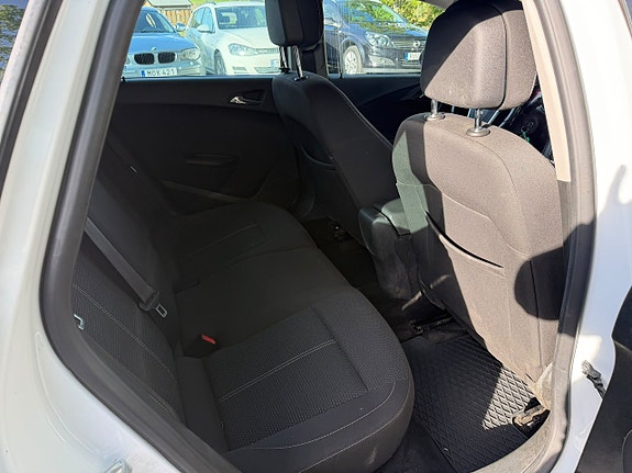 Opel Astra 15 of 19