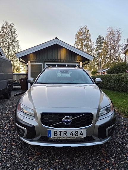 Volvo XC70 3 of 6