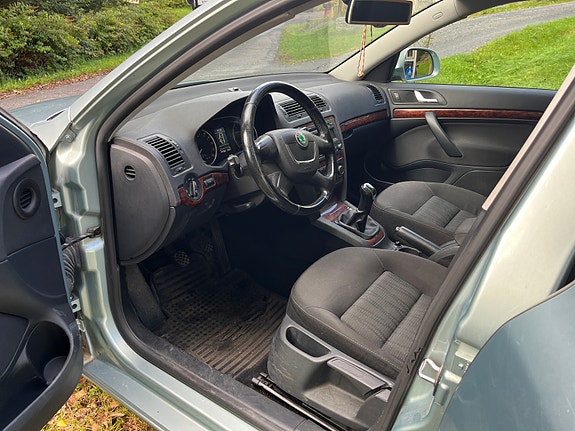 Skoda Octavia 10 of 13