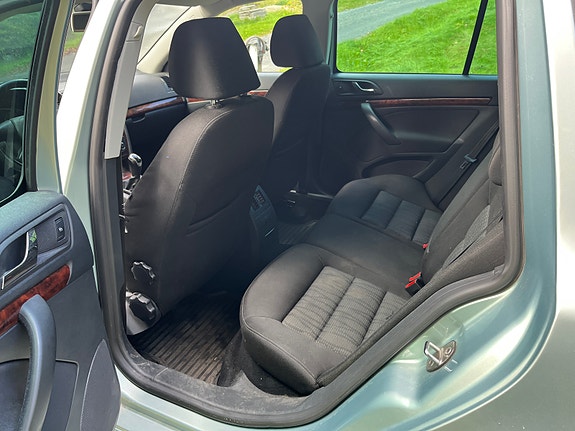 Skoda Octavia 11 of 13