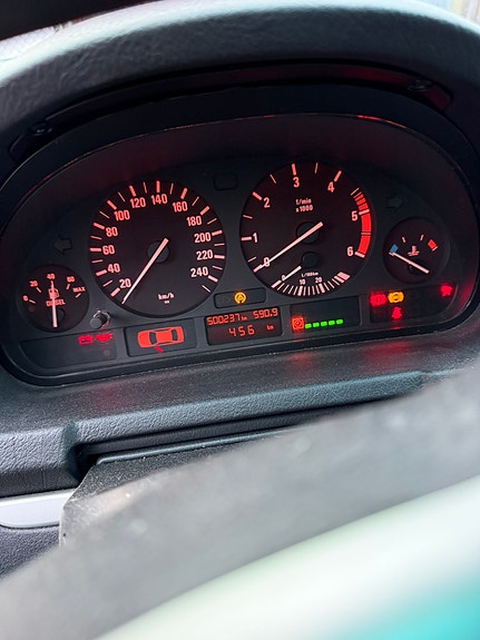 BMW X5 6 of 6