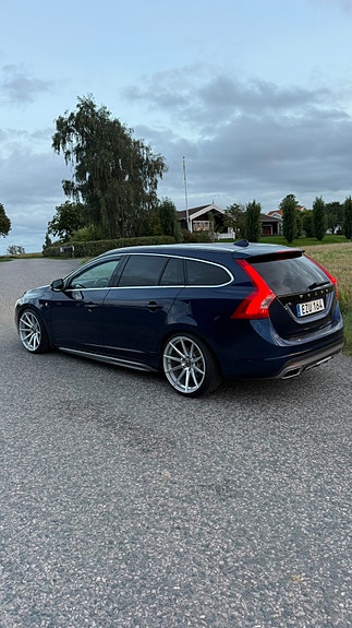 Volvo V60 3 of 8