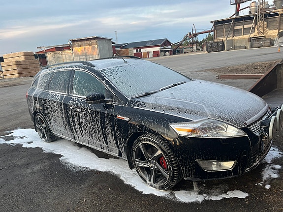 Ford Mondeo 3 of 9