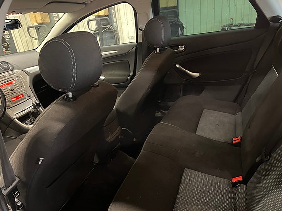 Ford Mondeo 8 of 9