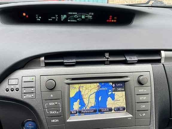Toyota Prius Plug-in Hybrid 10 of 10