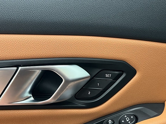 BMW 320 11 of 30