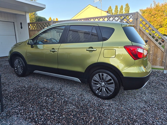 Suzuki SX4 S-Cross 2 of 7