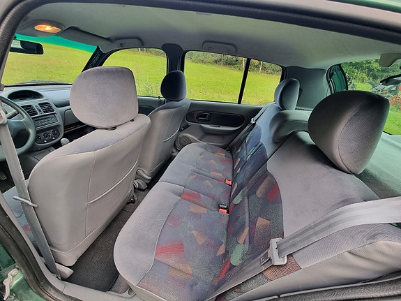 Renault Clio 7 of 7