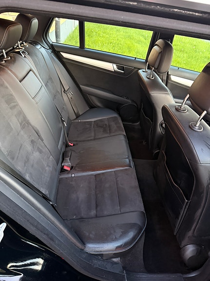 Mercedes-Benz C220 6 of 17