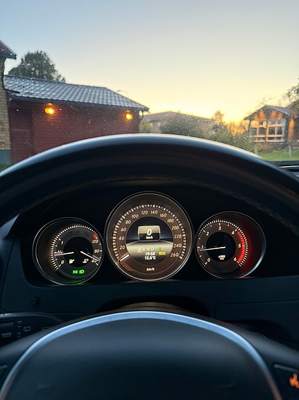 Mercedes-Benz C220 17 of 17