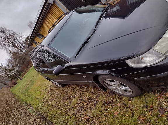 Saab 9-5 4 of 9