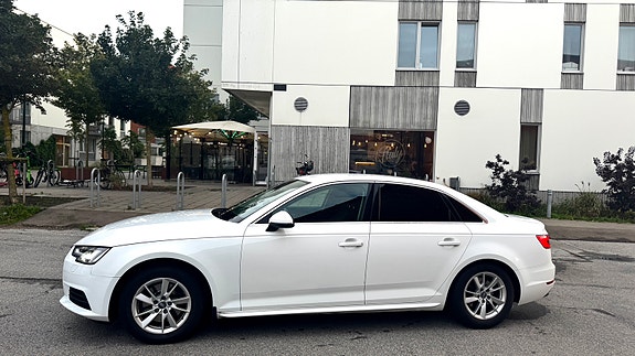 Audi A4 5 of 9