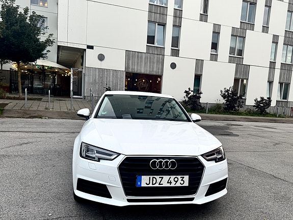 Audi A4 2 of 9