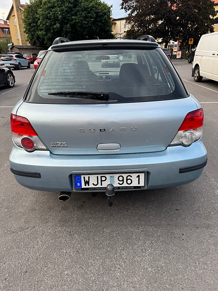 Subaru Impreza 2 of 8