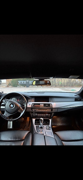 BMW 528i 4 of 4