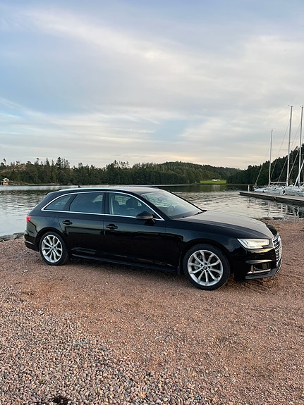 Audi A4 4 of 12