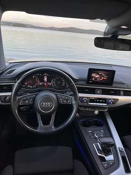 Audi A4 6 of 12