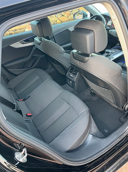 Audi A4 11 of 12