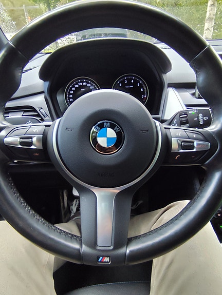 BMW 225xe 17 of 24