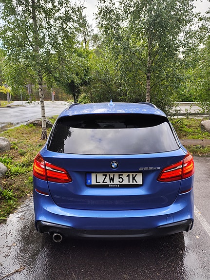 BMW 225xe 5 of 24