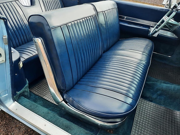 Buick Electra 225 13 of 30