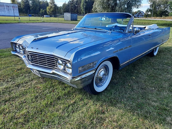 Buick Electra 225 7 of 30