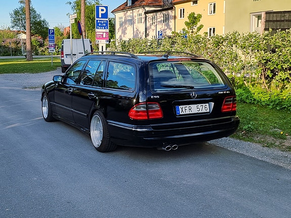 Mercedes-Benz E55 2 of 4