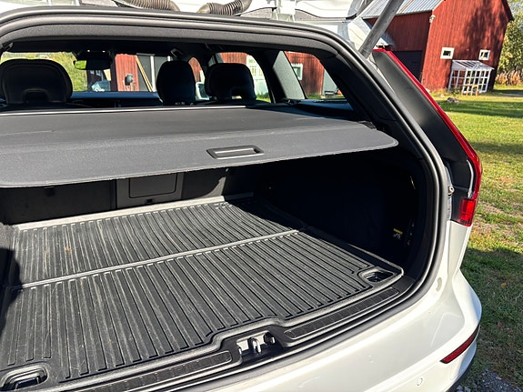 Volvo V60 Cross Country 12 of 12