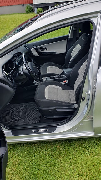 Kia Ceed 8 of 12
