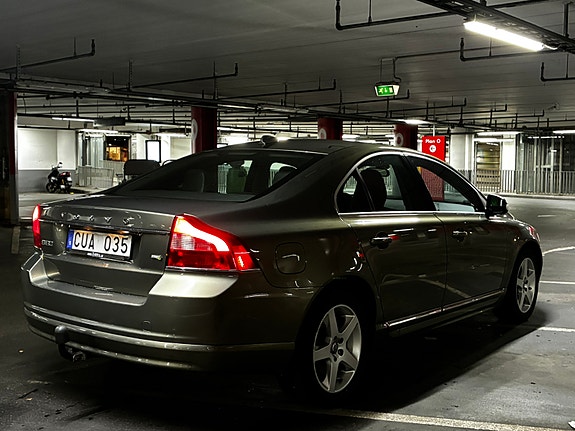 Volvo S80 6 of 20