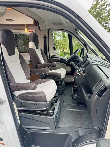 Weinsberg Carabus 601 MQ Edition Fire 5 of 15