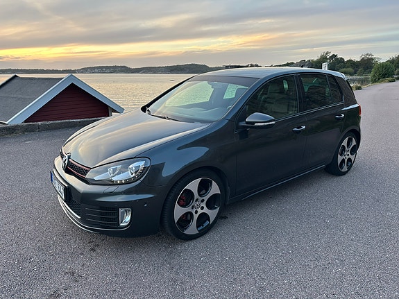 Volkswagen Golf VI 6 of 19