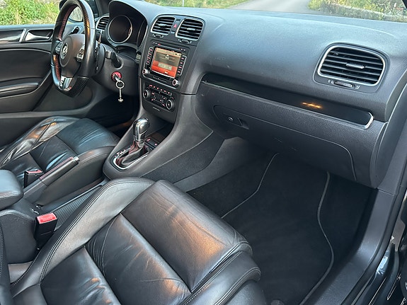 Volkswagen Golf VI 15 of 19