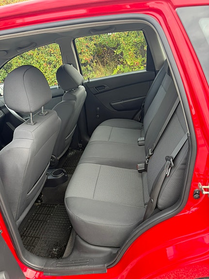 Chevrolet Aveo 5 of 7