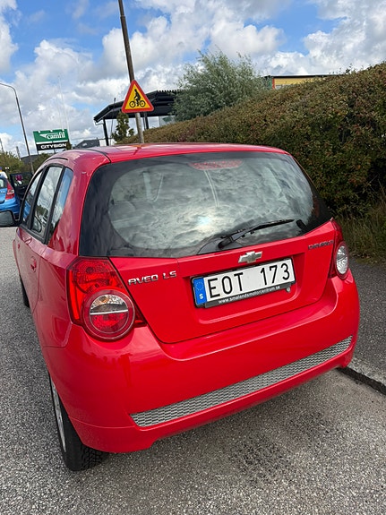 Chevrolet Aveo 2 of 7