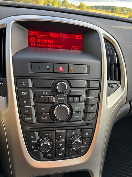 Opel Astra 8 of 9