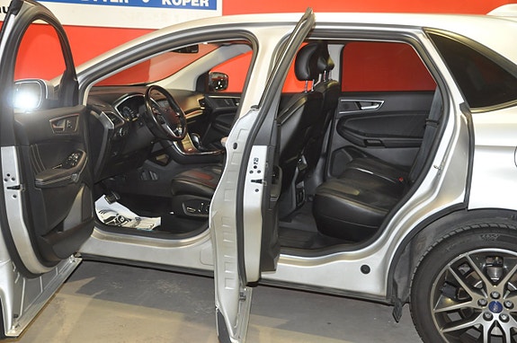Ford Edge 11 of 26