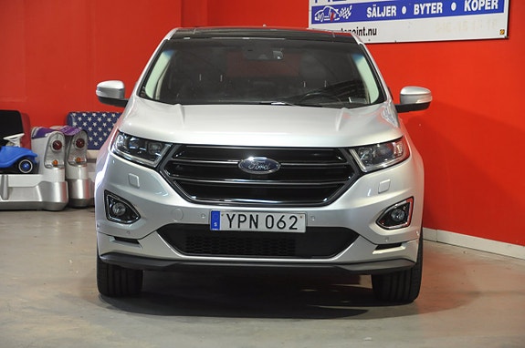 Ford Edge 5 of 26
